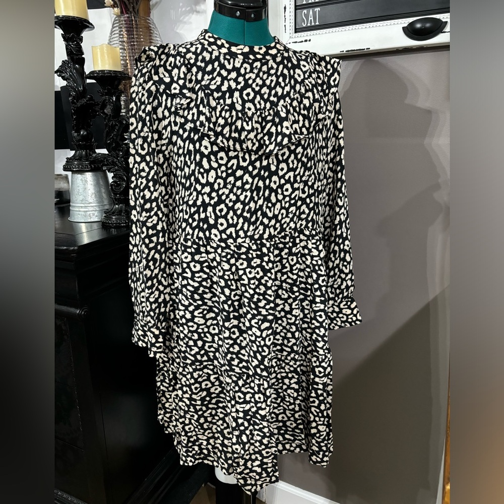 Zara long sleeve frilly leopard dress